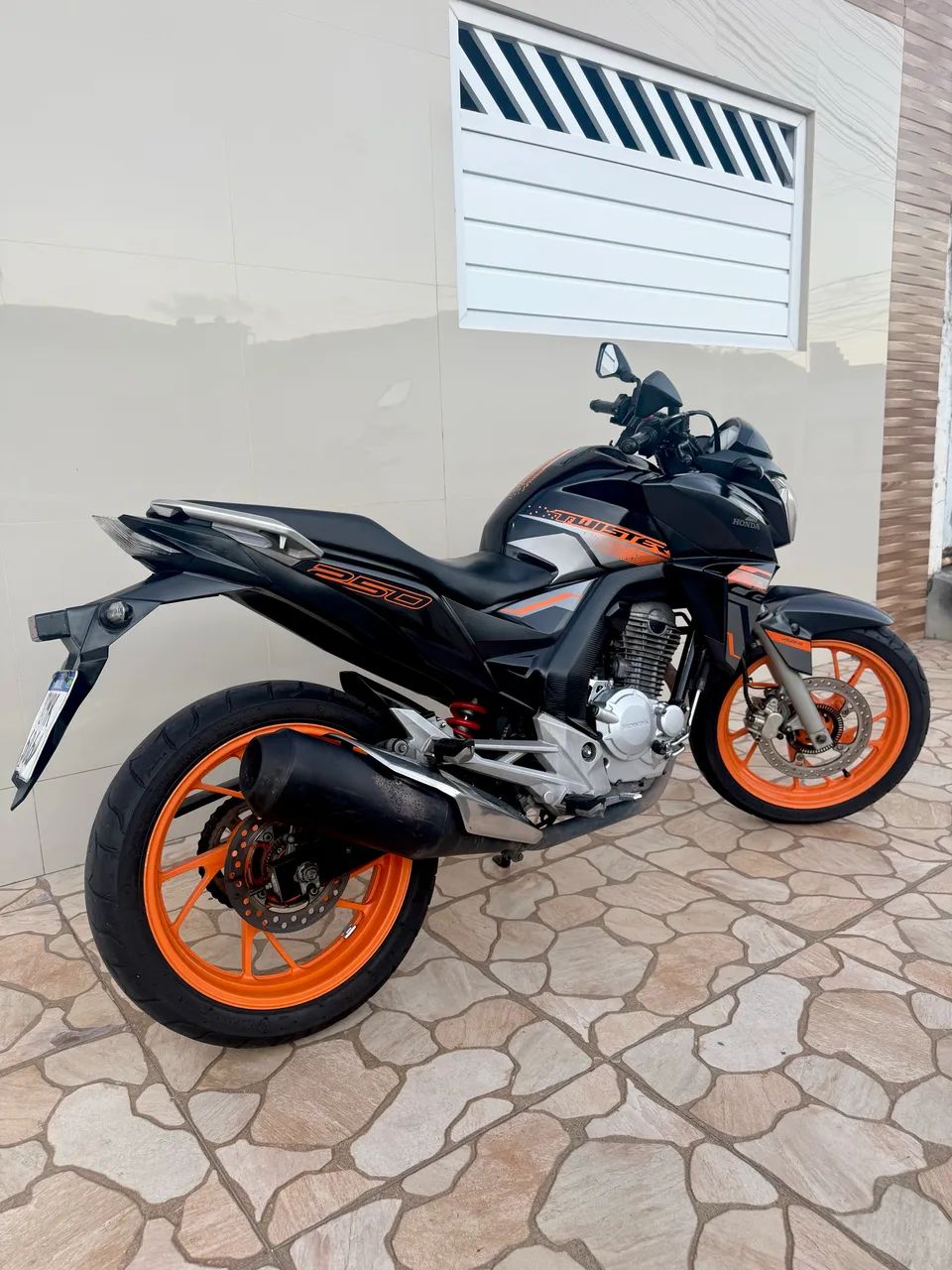 CB TWISTER 250 2021 ABS  - Foto 4