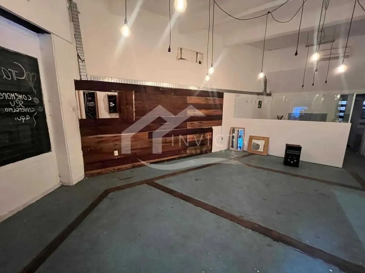 VENDE-SE PREDIO EM EXCELENTE LOCALIZAÇÃO - Foto 2