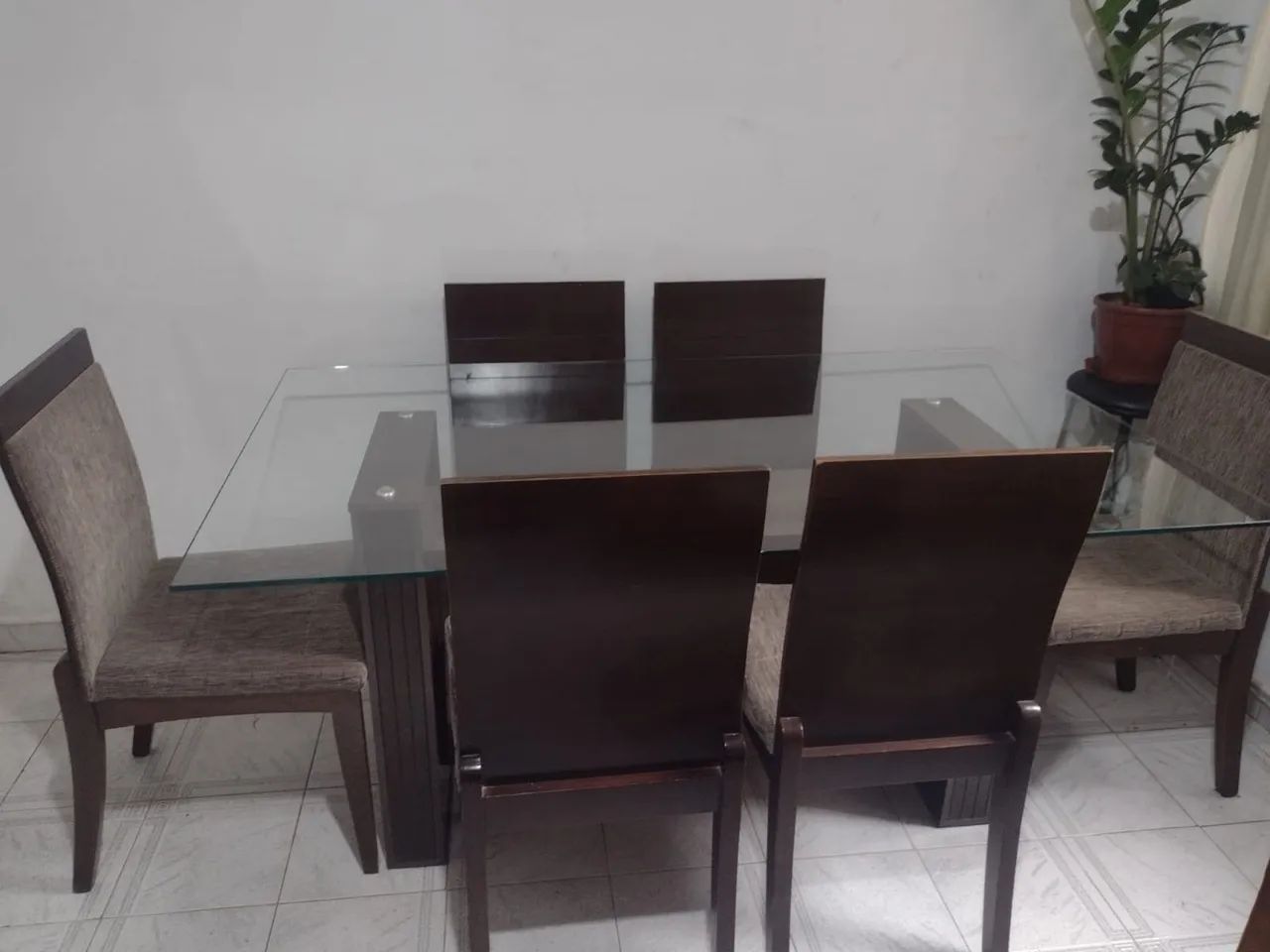 Mesa de vidro 6 cadeiras 