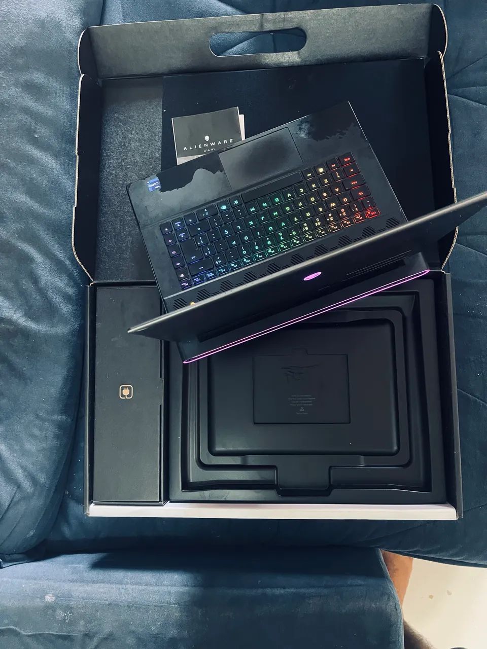 Alienware M16 - Foto 2