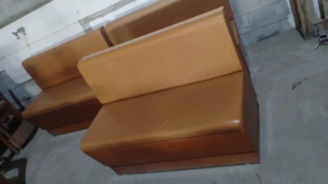 3 bancos couro 