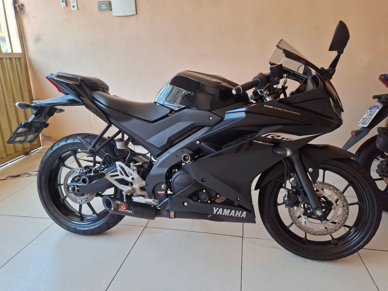 R15 Semi Nova