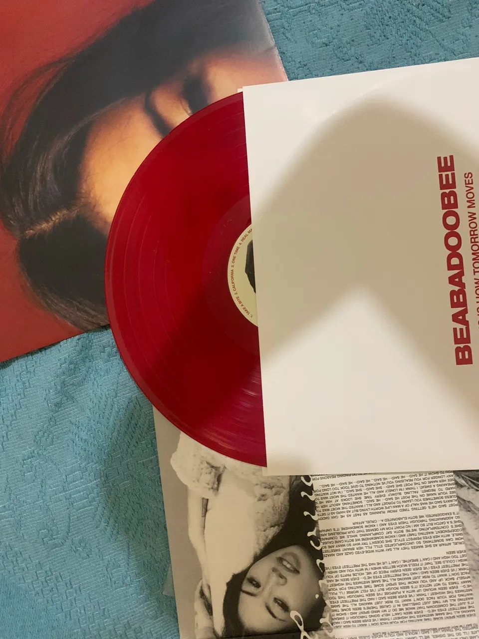 beabadoobee - This Is How Tomorrow Moves (Red) - LP - Foto 3