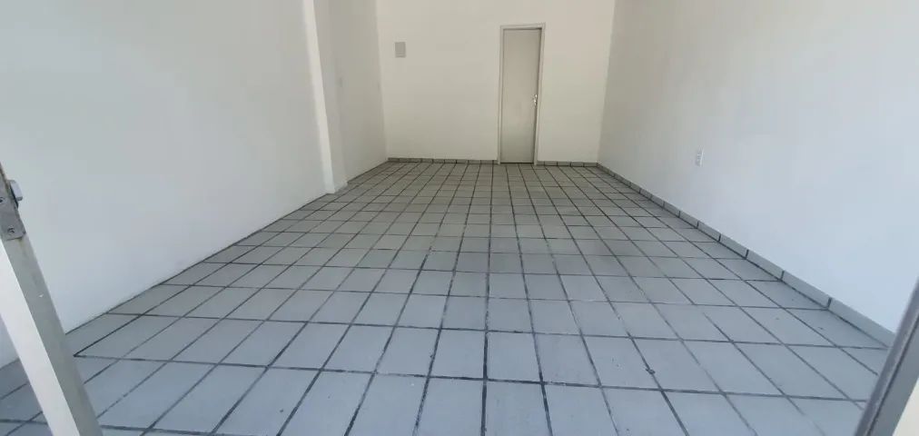Sala Comercial térrea com 28m2 na Rua Azambuja em Brusque  - Foto 2
