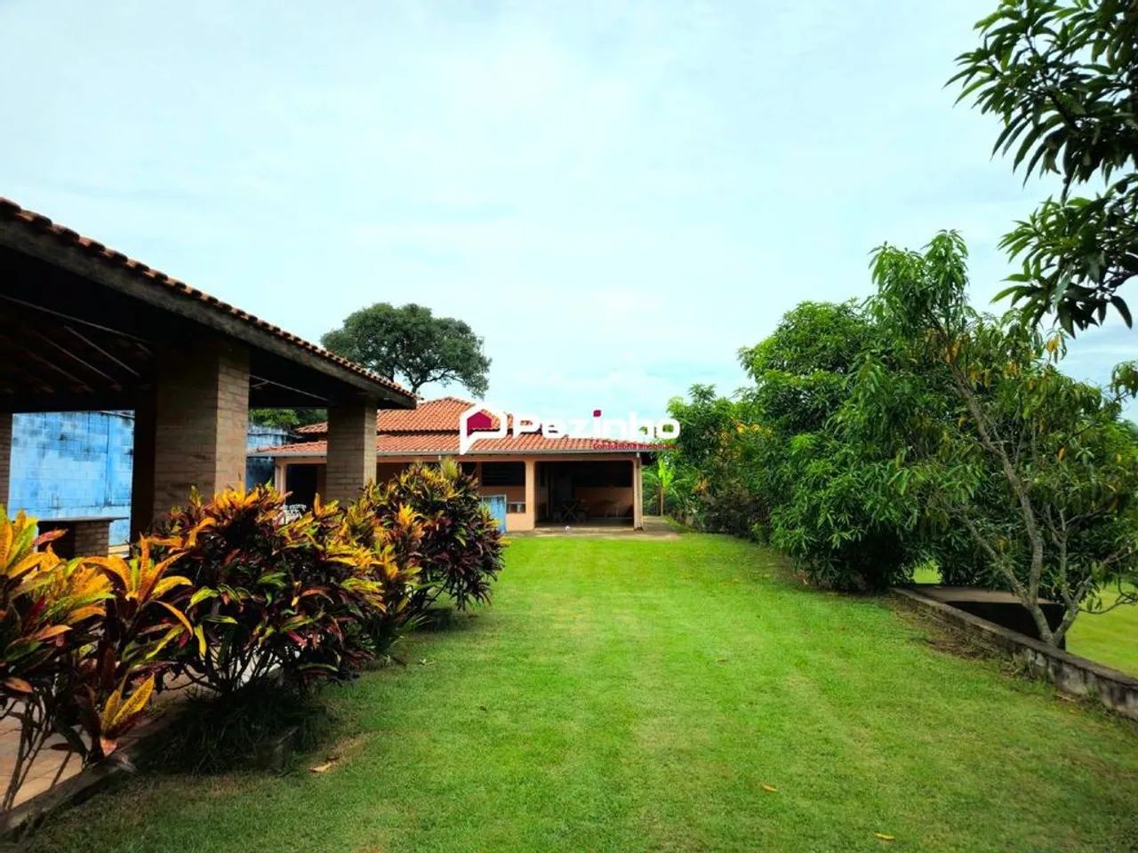Chácara à venda em Limeira, no Condomínio Vale Verde, com 4 quartos, com 2000 m².