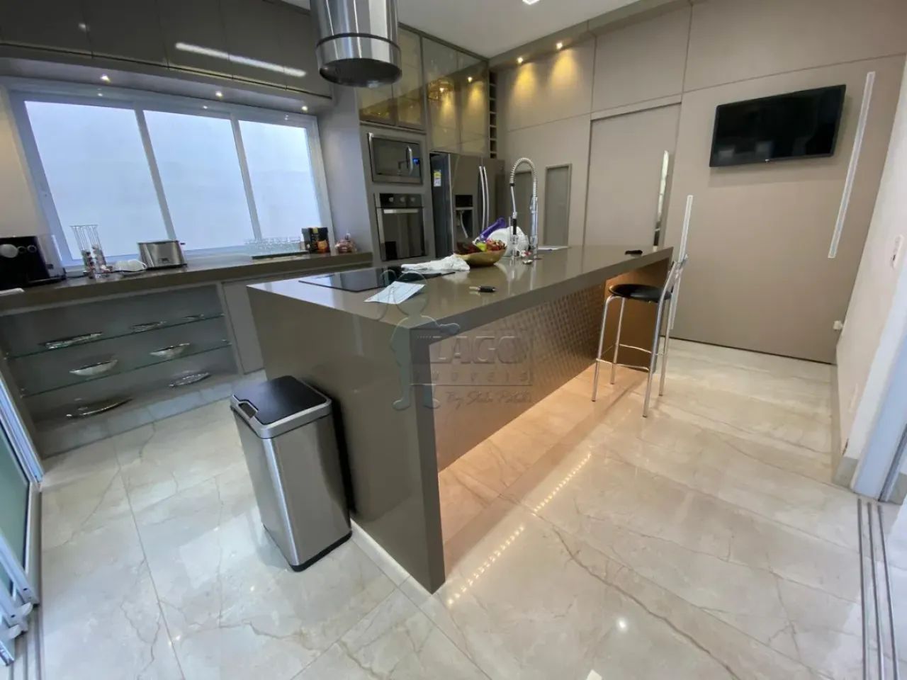 Casa sobrado de 360m² com 03 suítes para venda - Mococa - Foto 2