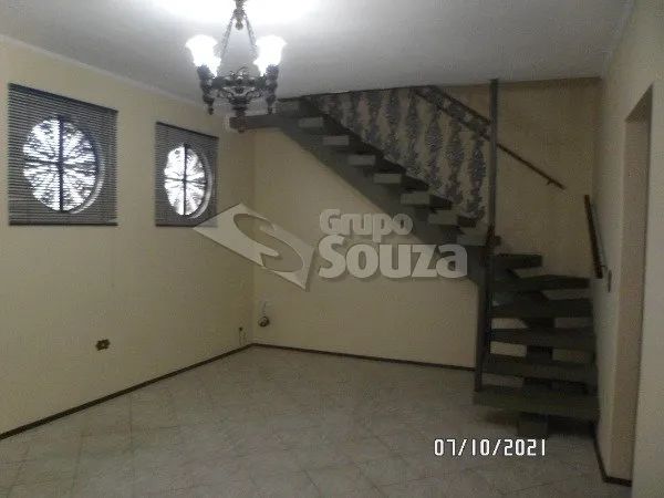 casa sobrado na Paulista com 2 quartos, sacada e 2 banheiros - Foto 4