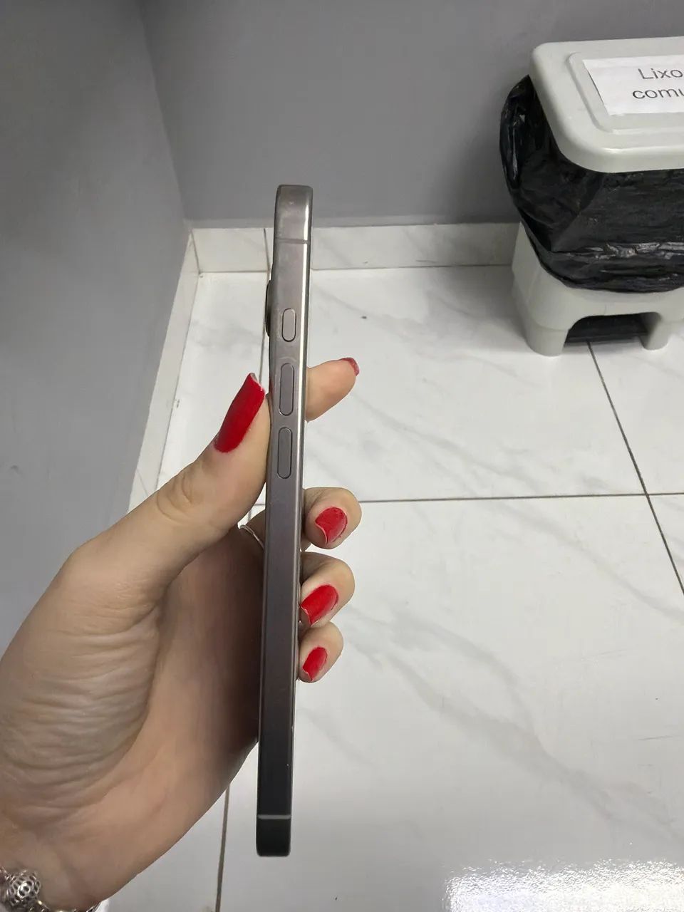 iPhone 16 pro max  - Foto 3