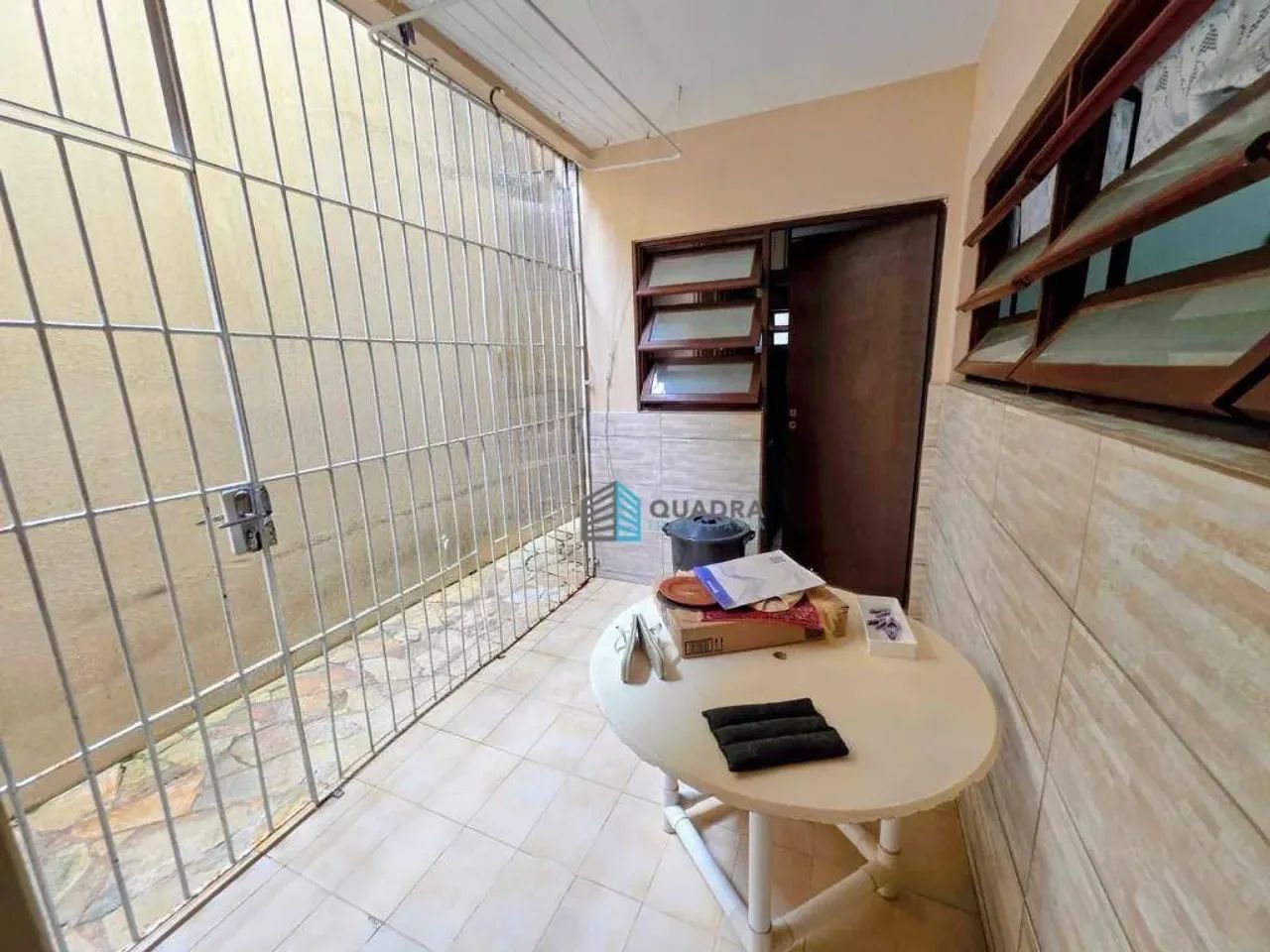 CASA EM ÓTIMA LOCALIZAÇÃO NO SANTA MÔNICA - Foto 5