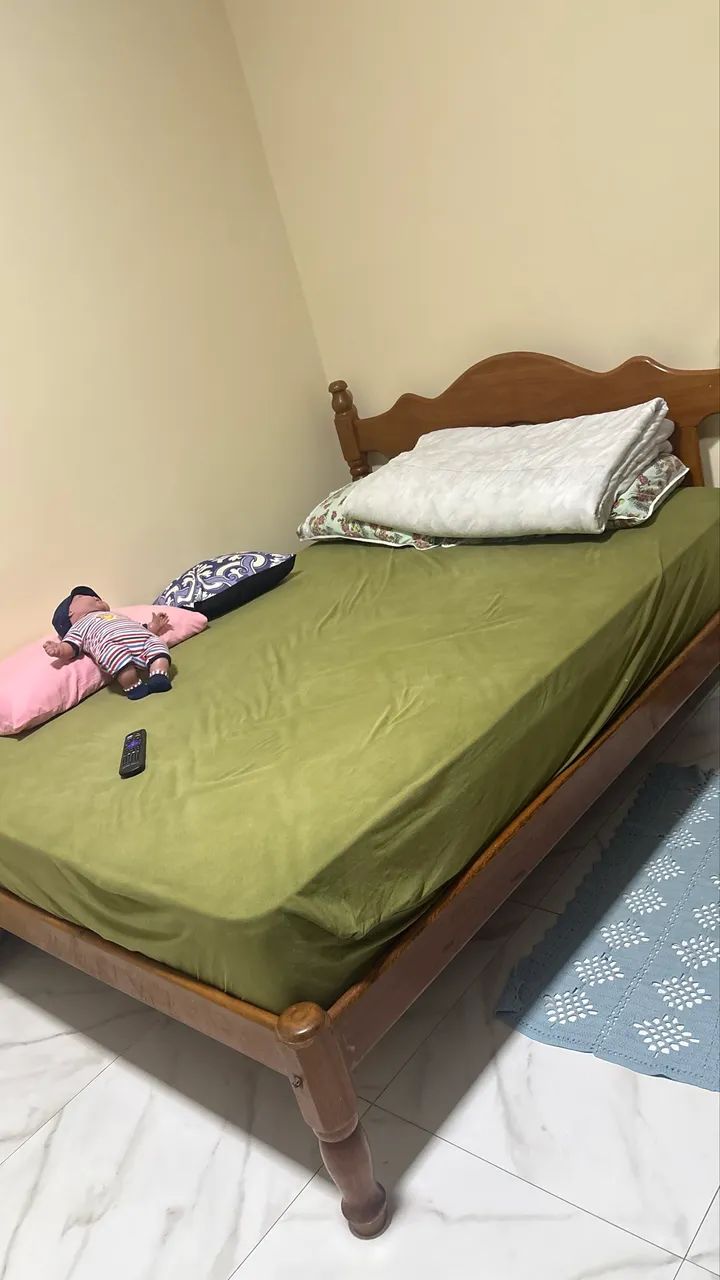 Vendo cama em madeira  - Foto 3
