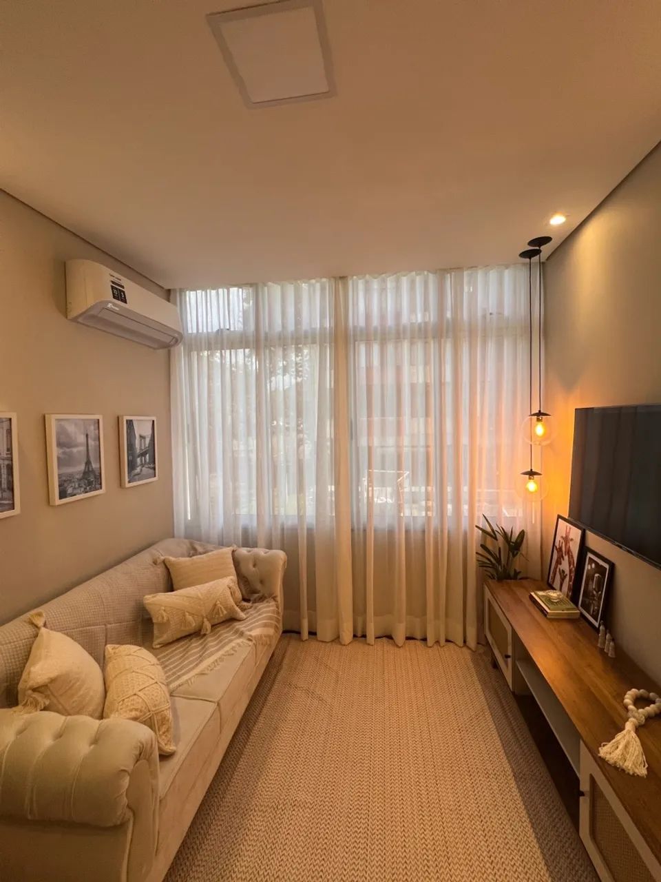 Lindo Quarto e Sala Mobiliado no Coração da Asa Sul