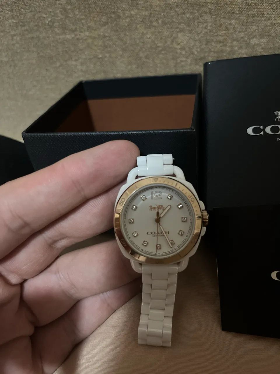 Vendo Relogio de Ceramica branca COACH  - Foto 2