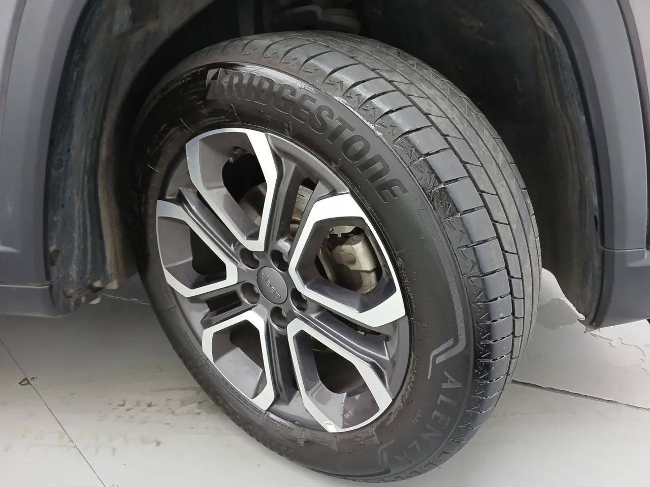 Jeep Commander Limited T270 1.3 TB Flex Aut., foto 13 de 18