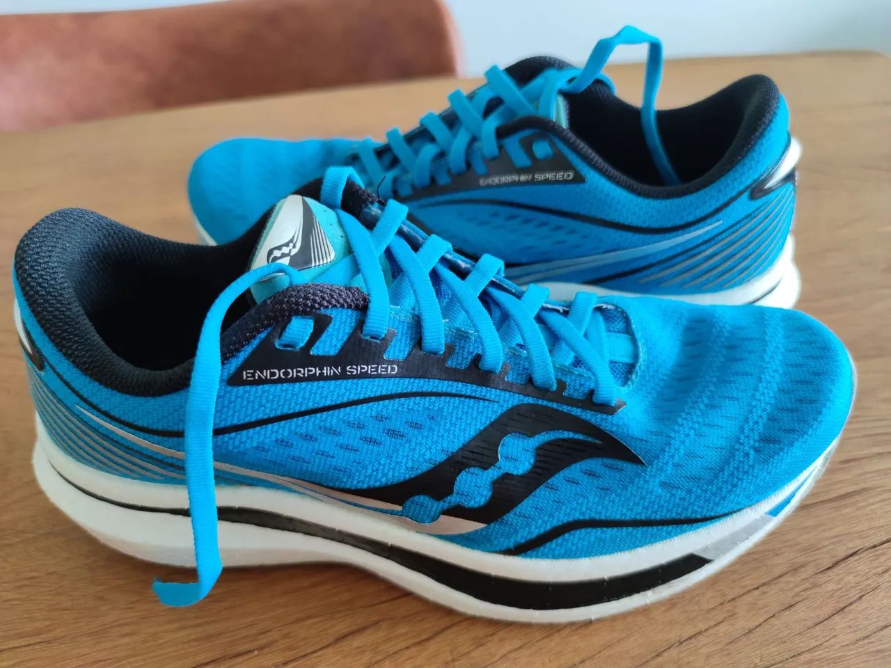 Saucony Endorphin  - Foto 2