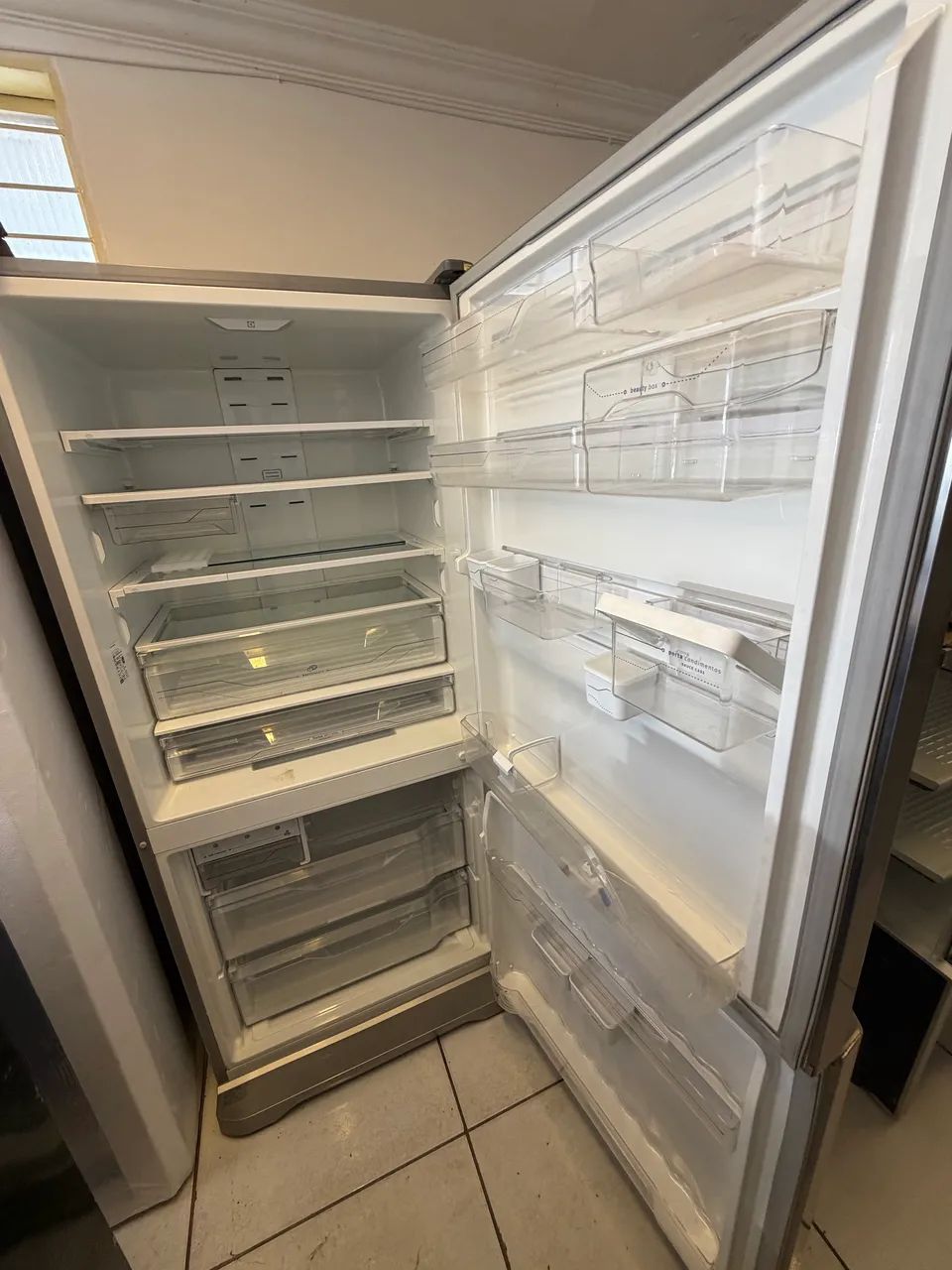 Geladeira Electrolux 598 litros  - Foto 2