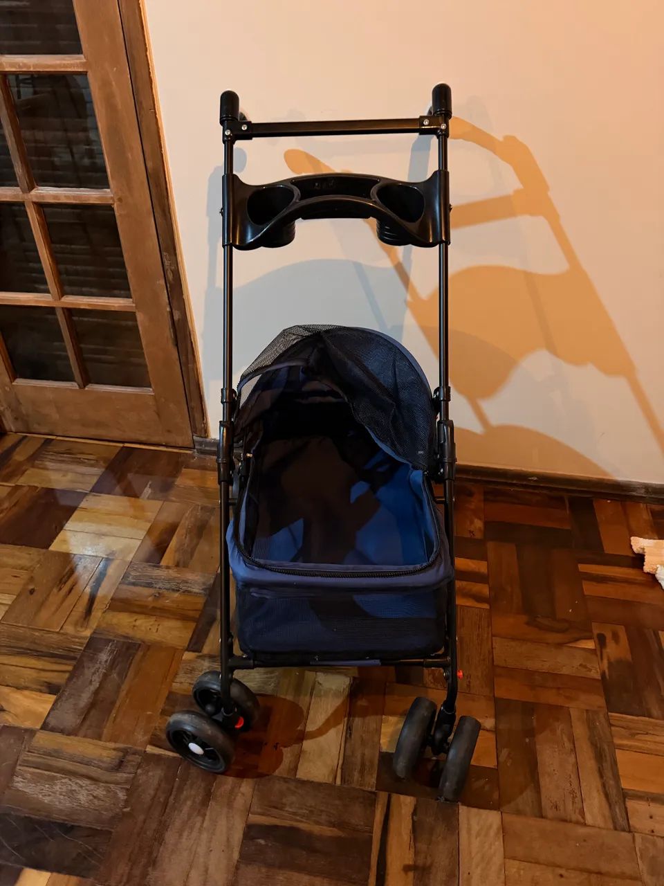 Carrinho de transporte para pet - semi novo até aproximadamente 6-8 