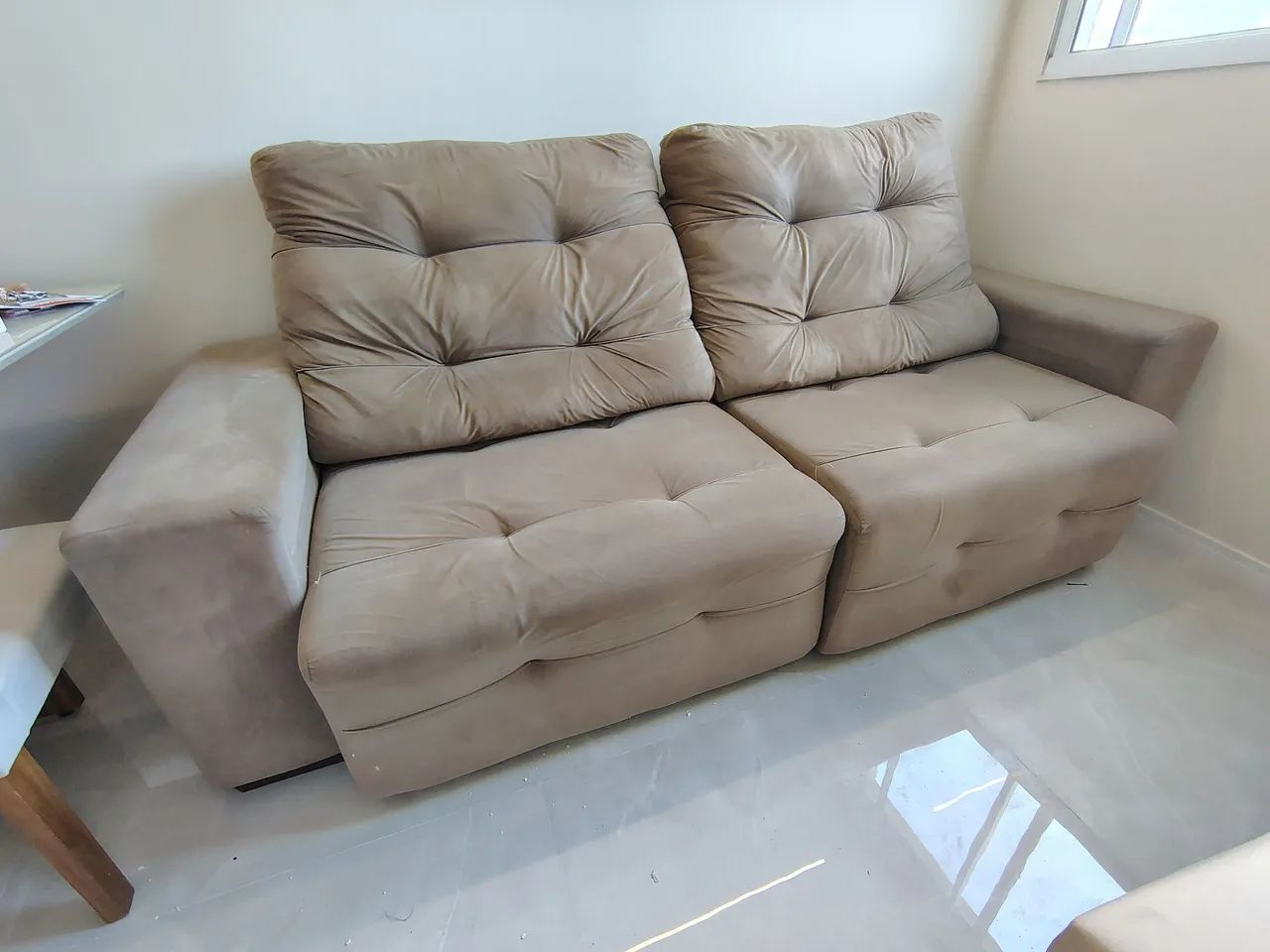 Sofá retrátil 4 lugares 
