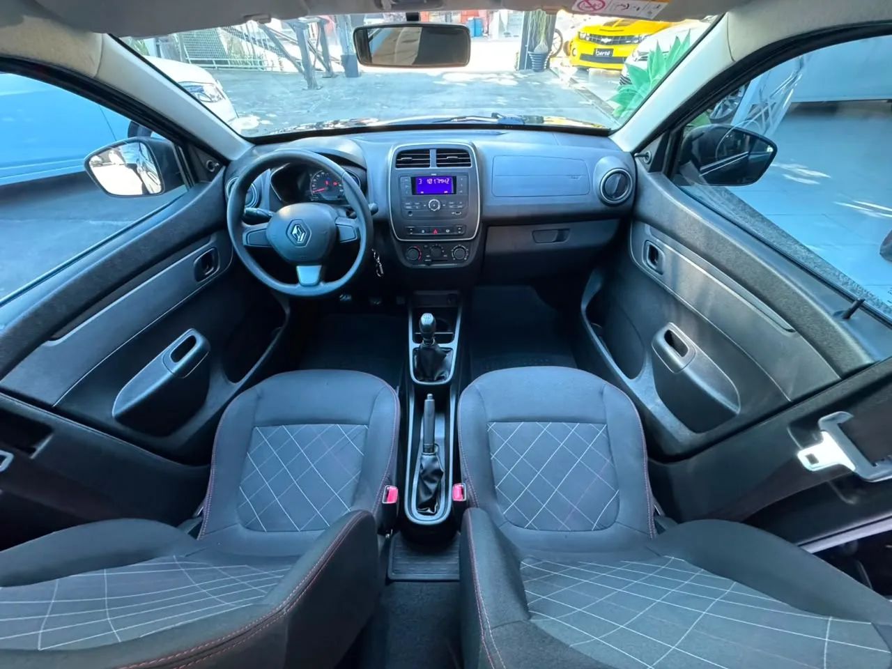 Renault Kwid 1.0 Zen 2022 - Foto 4