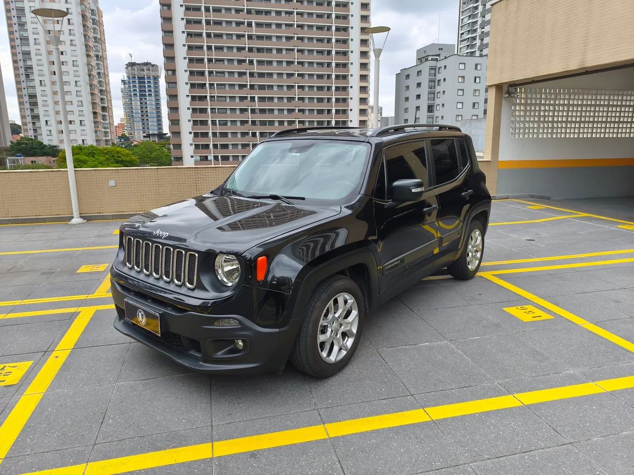 Jeep Renegade Sport 1.8 4x2 Flex 16V Aut., foto 9 de 11