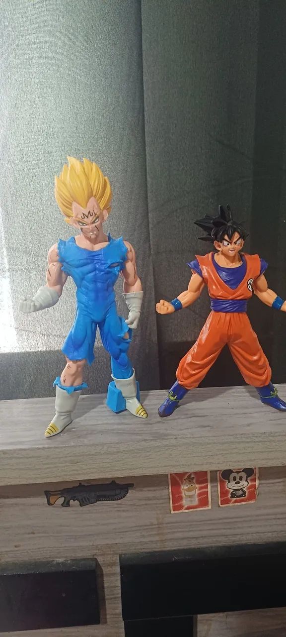Goku e vegeta estátua  - Foto 3