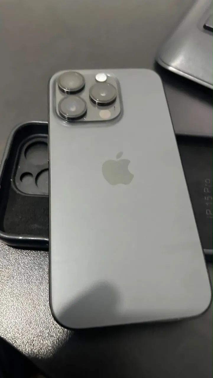 iPhone 15 pro  - Foto 2