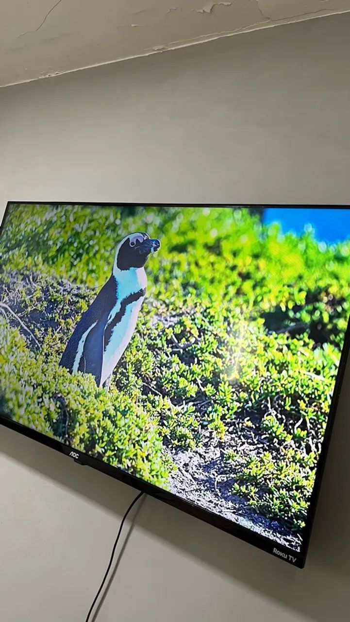 VENDO TV 40 POLEGADAS AOC ROKU! PERFEITA! - Foto 3