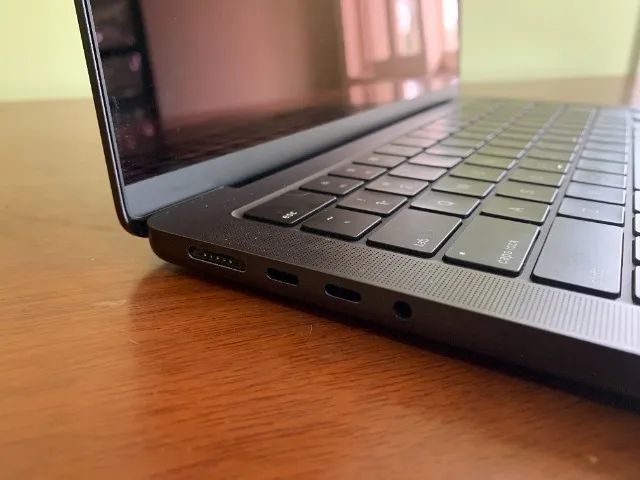 MacBook Pro M5 24GB - Foto 2