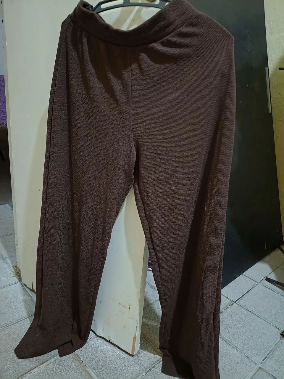 Calça pantalona 
