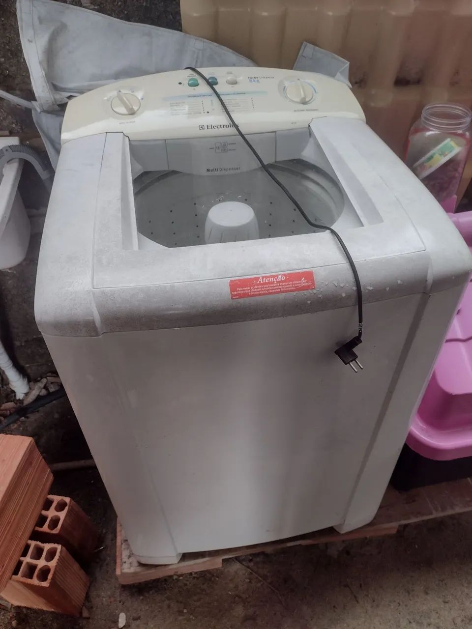 Lavadora de roupas Eletrolux. - Foto 2
