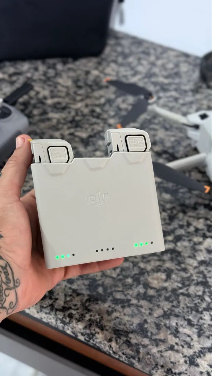 Drone DJI Mini 4 Pro + 3 Baterias + Controle com Tela | Varginha MG - Foto 5