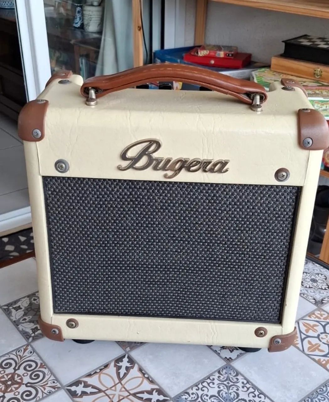 Caixa Bugera BC15