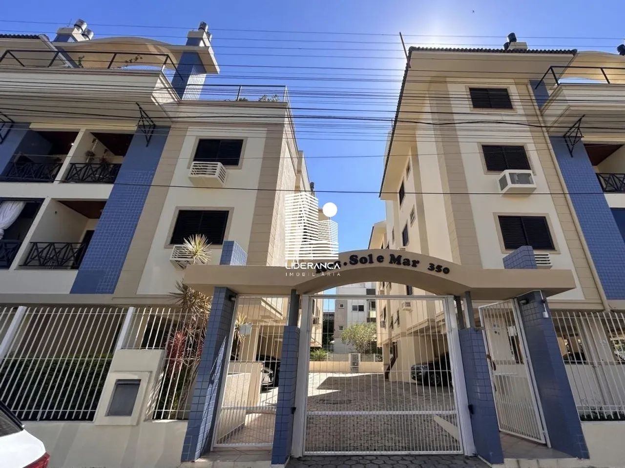 APARTAMENTO 02 DORMITÓRIOS NO BAIRRO JURERE