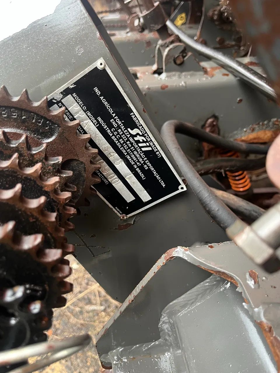 Plantadeira Sfil/Massey/Valtra 6 linhas - Foto 5