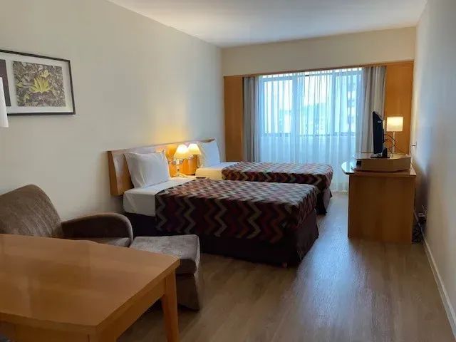 Flat a venda no Sol Alphaville - Av. Cauaxi.