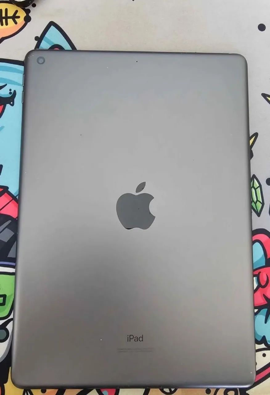 Ipad 8th gen, com tela trincada , mandem proposta de valor - Foto 3