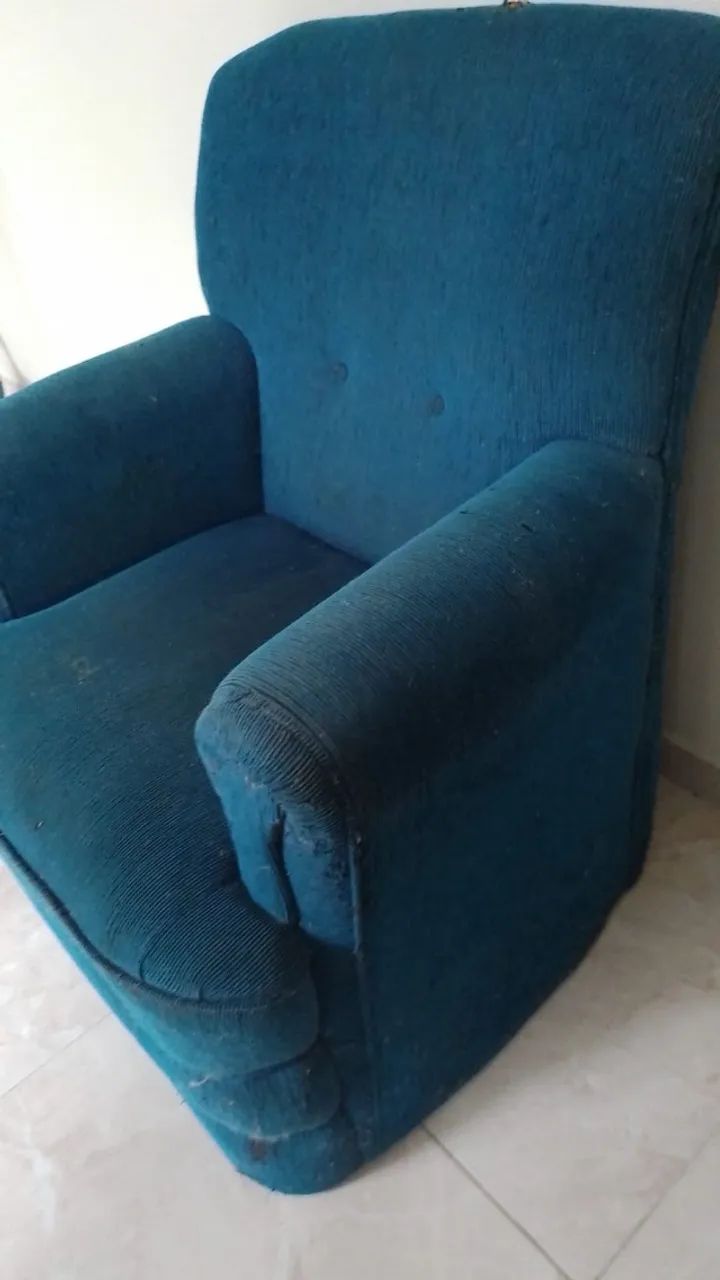 Poltrona Azul Vintage - Muito Confortável e Firme! - Foto 3