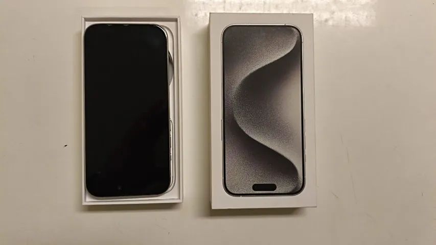 Celular Iphone 15 Pro 1TB - Foto 2