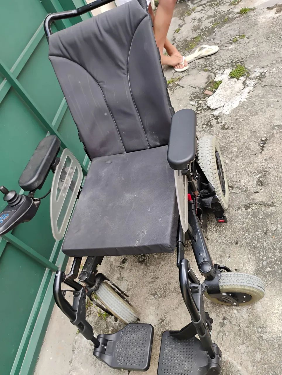 Cadeira de rodas motorizada  - Foto 4