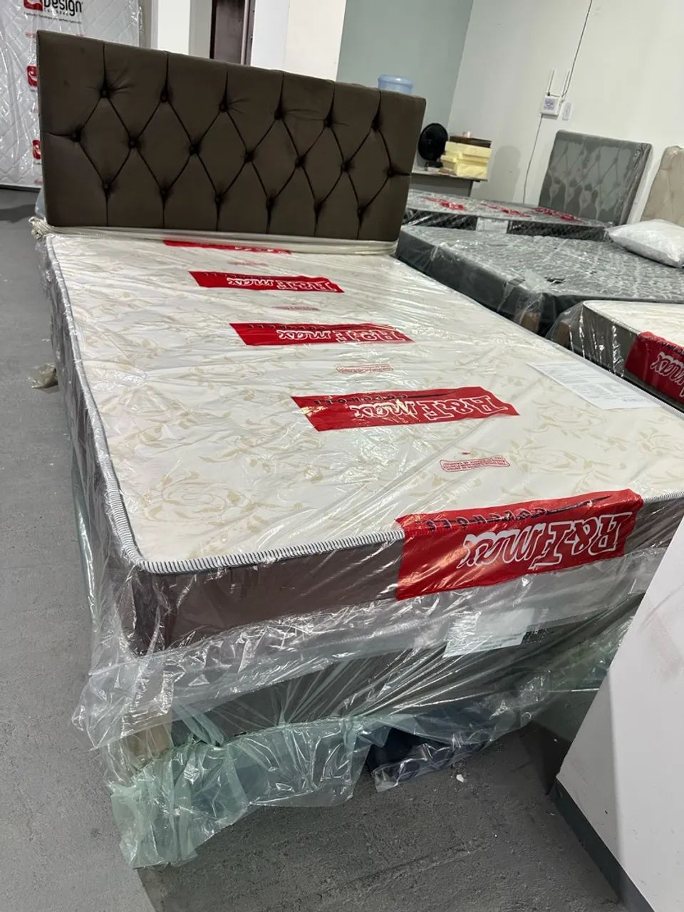 Cama box base + colchão 