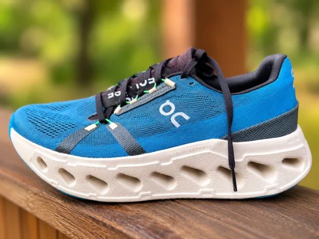 Tênis On Running Cloudsurfer original - Foto 3
