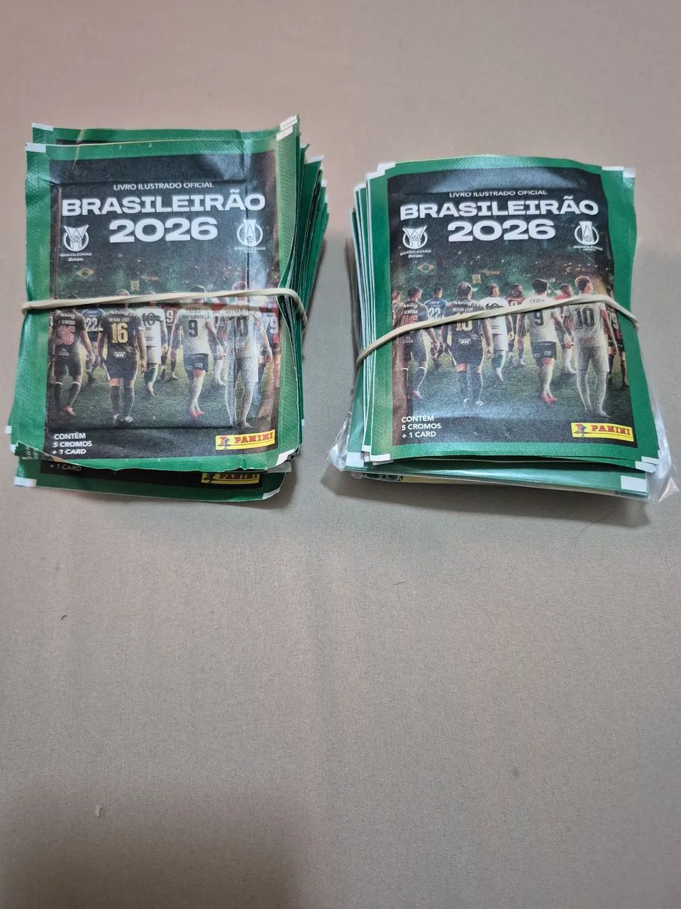 60 pacotinhos do álbum brasileirão 2026