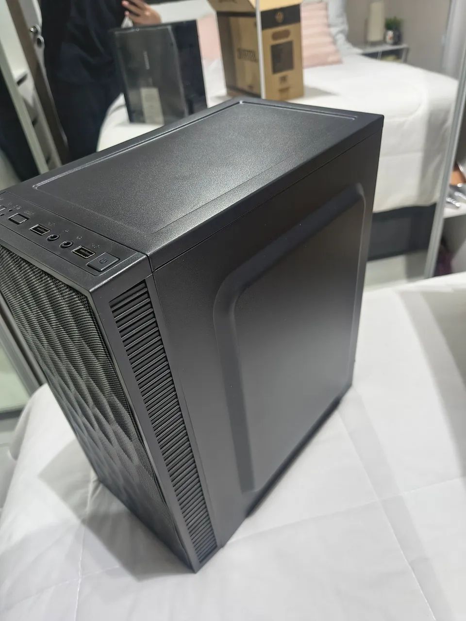 Gabinete gamer acrílico jester 