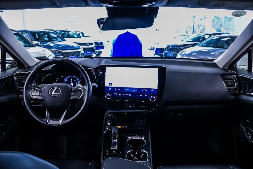 Lexus NX-350h Luxury 2.5 16V Aut. (hybrid), foto 13 de 19