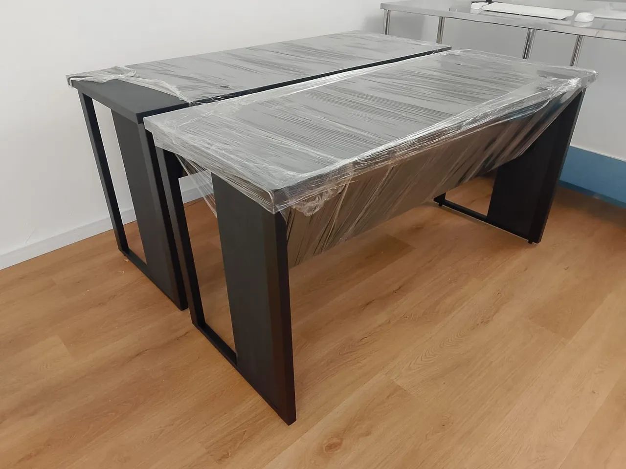 Black Office Desk429414357119815682
