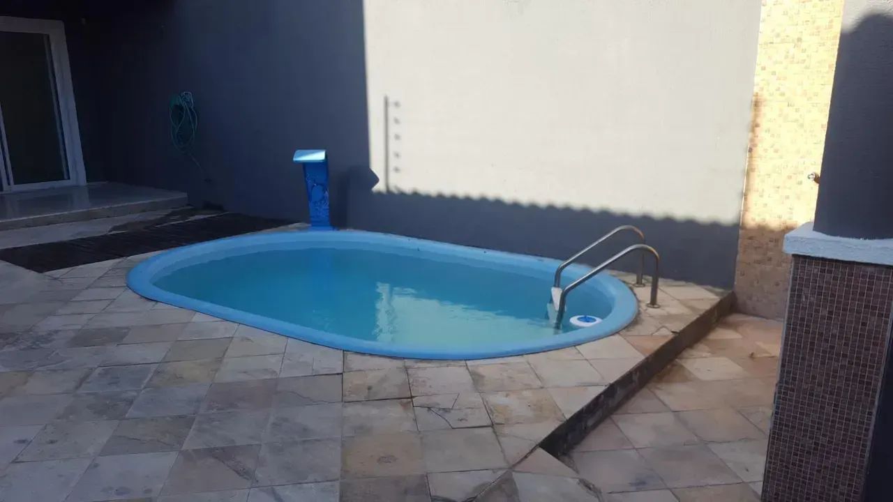 VENDE-SE CASA DUPLEX COM 03 SUÍTES E PISCINA - Foto 4