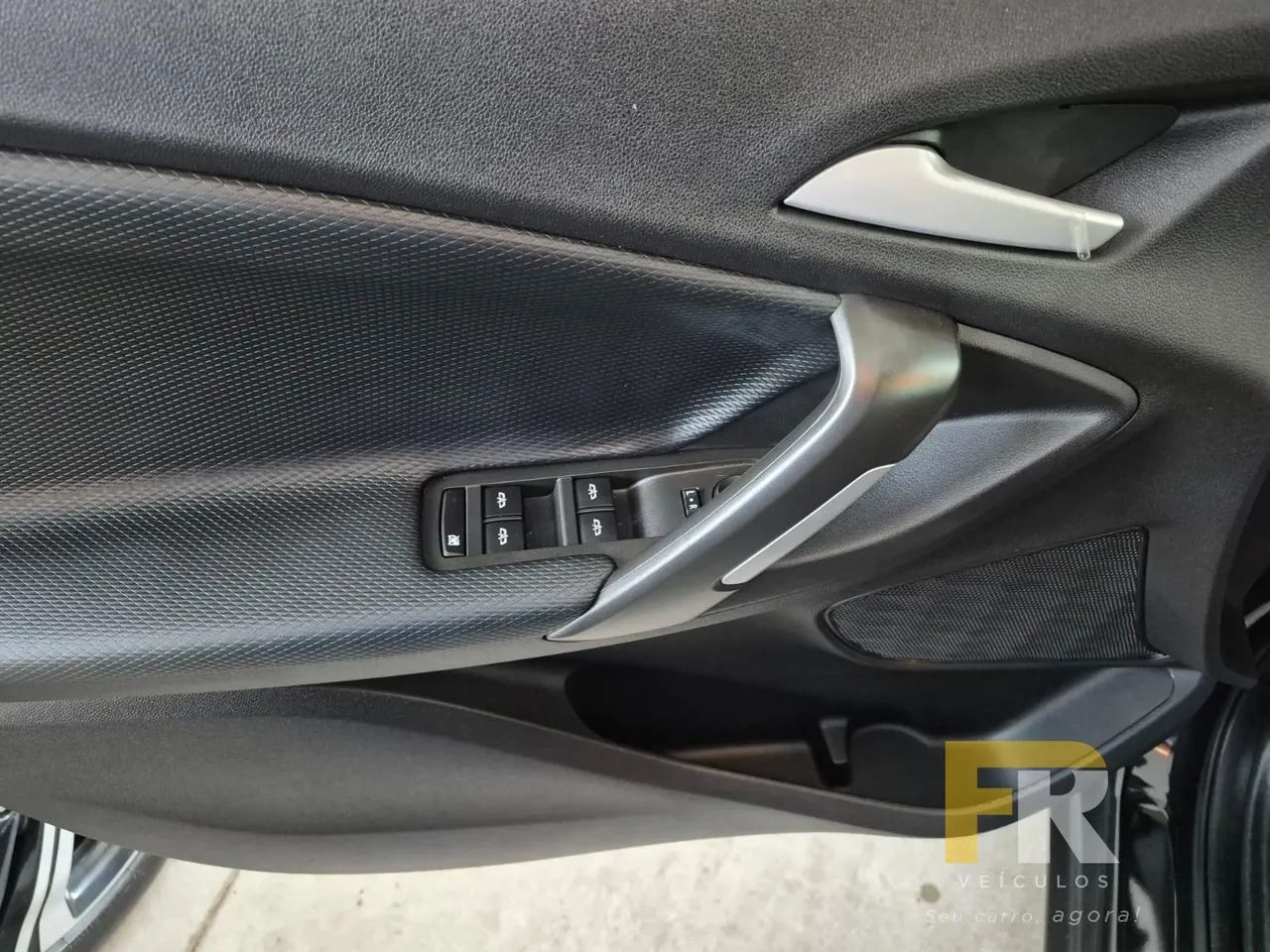 Chevrolet Tracker LT 1.0 Turbo 12V Flex AUT 2025 - Foto 4