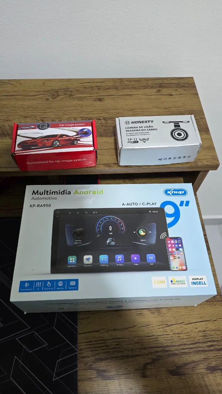 Multimidia Adak 9" Android 14 para Tracker 2016 Plug and Play