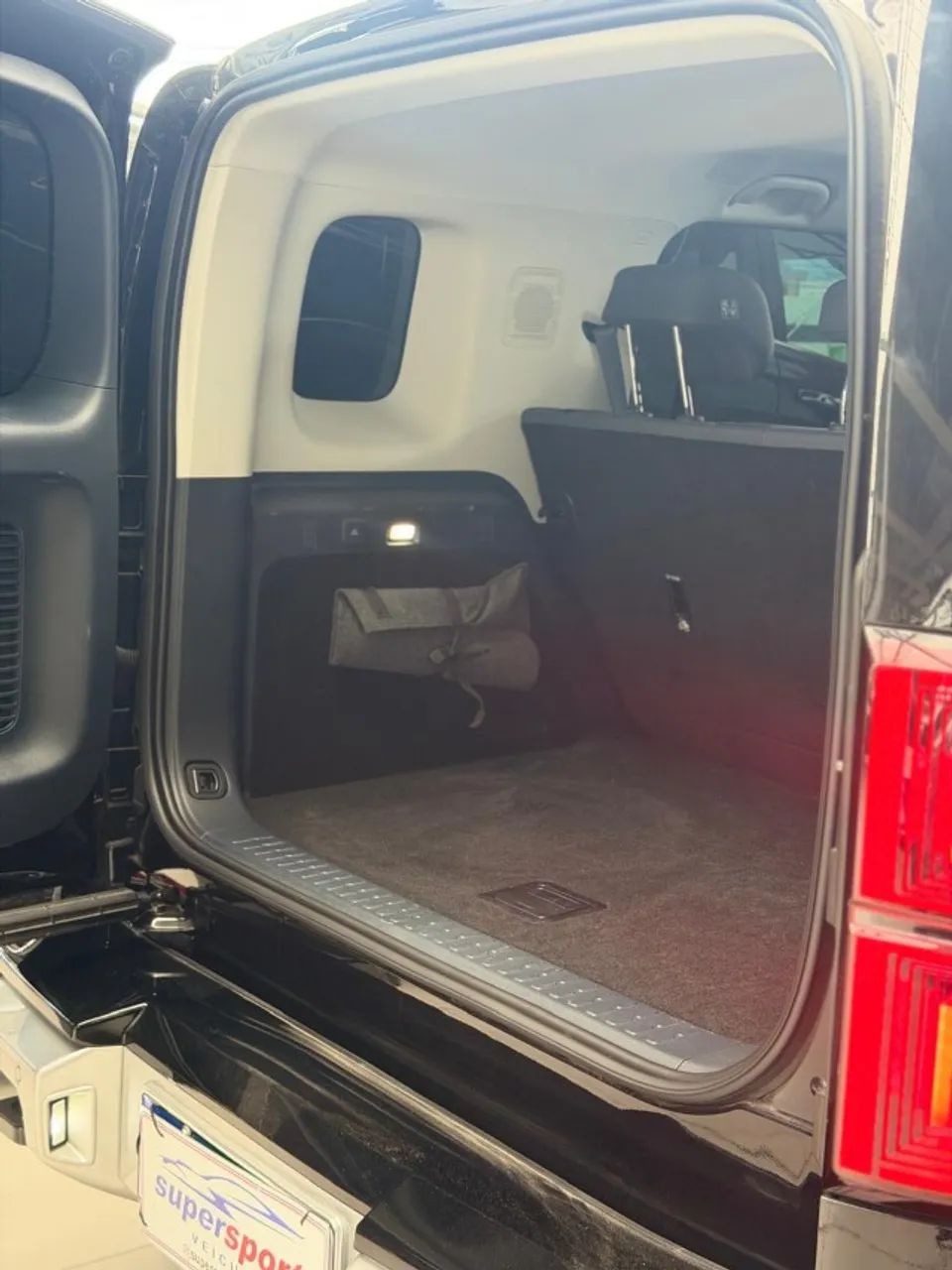 Denza B5 4WD, foto 16 de 20