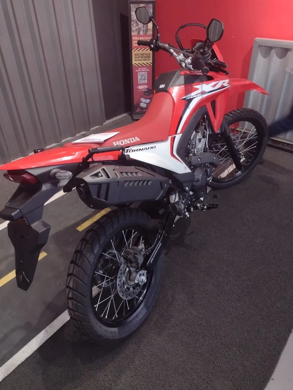VENDO XR TORNADO 2025 - Foto 2