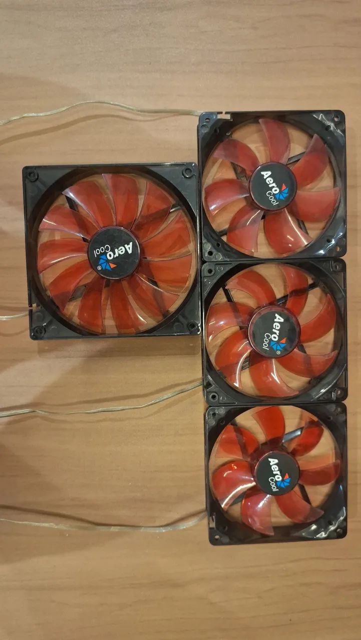 Gabinete Mid Tower Aerocool Strike-X - Foto 4